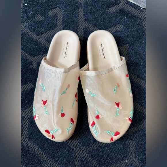 Free People Artisan Delilah Mules Size 8